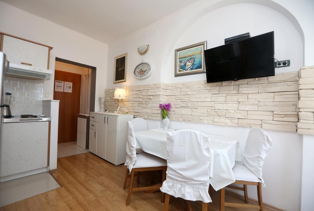 Apartmani Gloria Brodarica  Exteriör bild