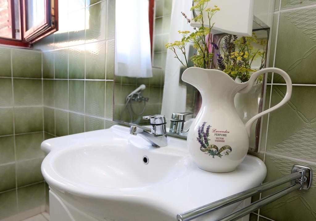 Apartmani Gloria Brodarica  Exteriör bild