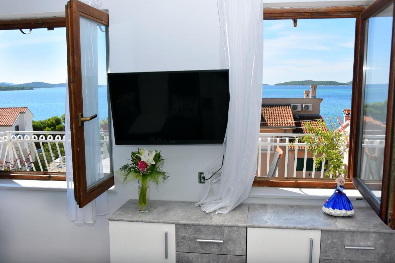 Apartmani Gloria Brodarica  Exteriör bild